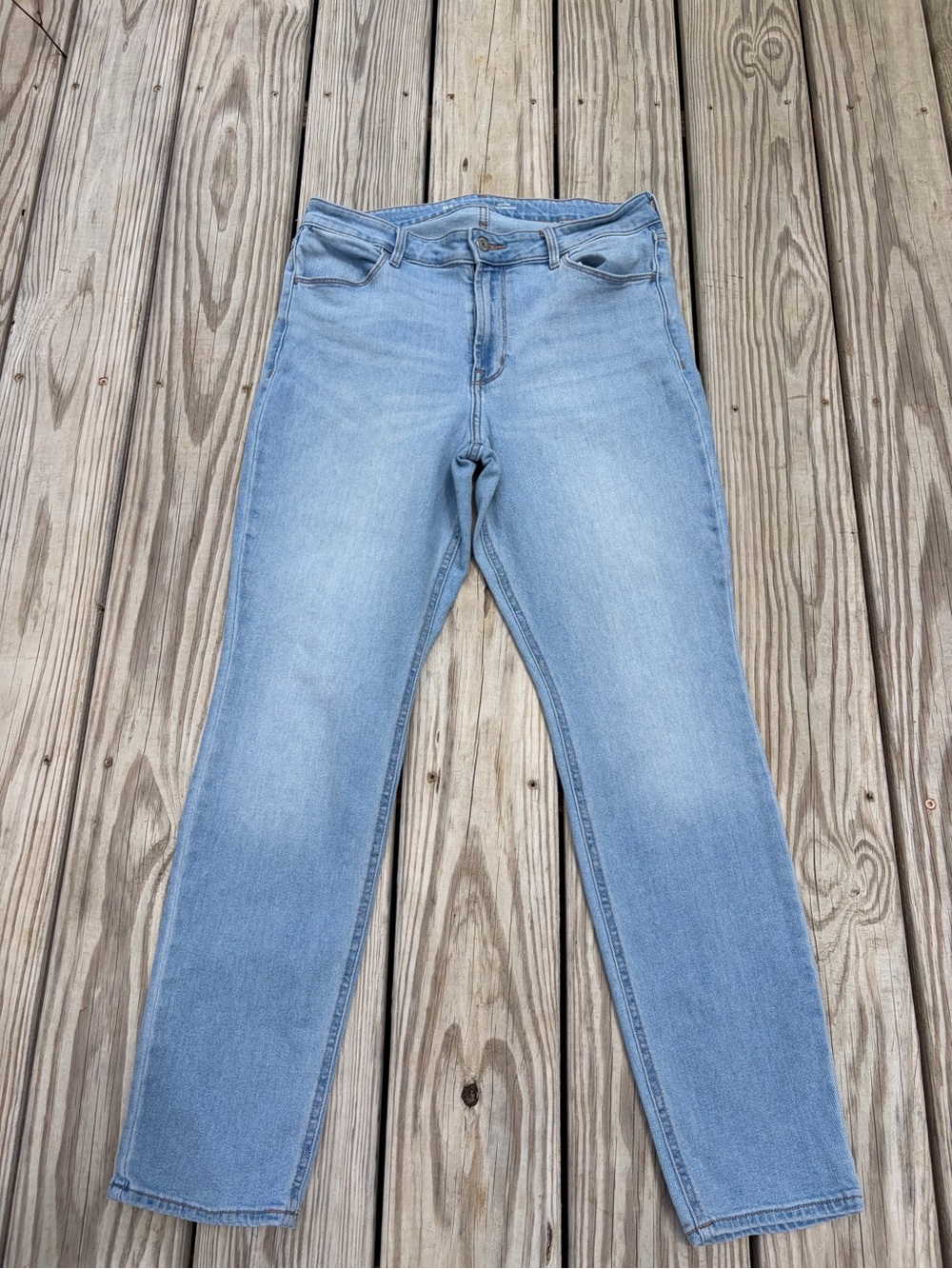 OLD NAVY High Rise Wow Straight Jean Women Size 12 Light Wash Classic Preppy